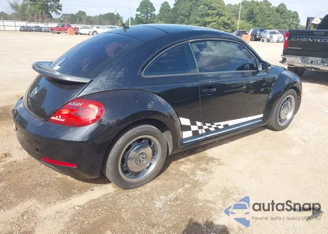 2012 Volkswagen Beetle 2.5L z USA, uszkodzony, nr VIN 3VWJX7AT4CM638199